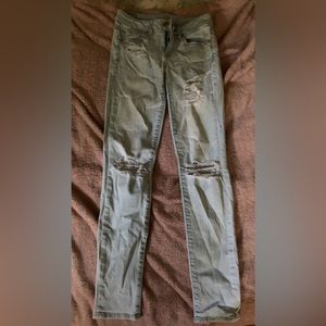 Mom jeans with holes